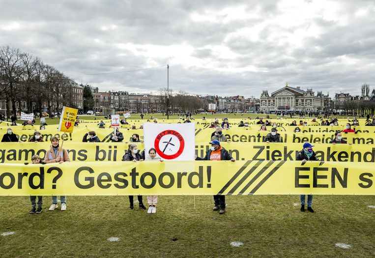 Protest tegen windmolens in Amsterdam. Beeld ANP
