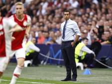 Giovanni van Bronckhorst ziet Rangers weggespeeld worden door Ajax: ‘Fouten genadeloos afgestraft’