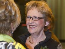 Oud-wethouder Reina de Bruijn geridderd bij afscheid Eerste Kamer