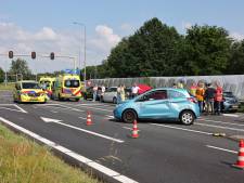 Twee gewonden bij botsing met meerdere auto’s op A28 bij Zwolle