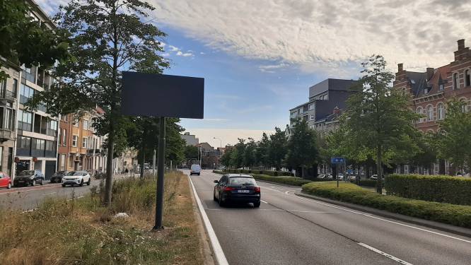 Dynamische led-schermen moeten automobilisten efficiënter naar vrije parkeerplaats loodsen: “Mensen kunnen zo zonder stress aan dagje Leuven beginnen”