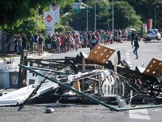 Ongekend zware rellen in Nieuw-Caledonië, Australië probeert burgers te repatriëren