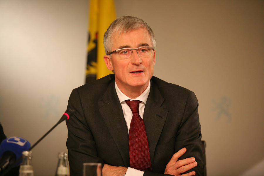 Vlaams minister Geert Bourgeois startte een tuchtprocedure tegen Els Vinckx.