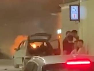 Beelden tonen brandende auto in Annie Cordy-tunnel: “De rook was versmachtend”