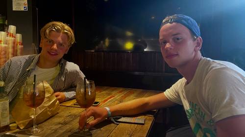 Cafébazen en Nederlanders reageren na aanhoudende overlast in uitgaansbuurt van Knokke