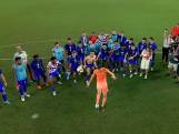 Amerikaanse voetballer onthult geslacht van baby op veld