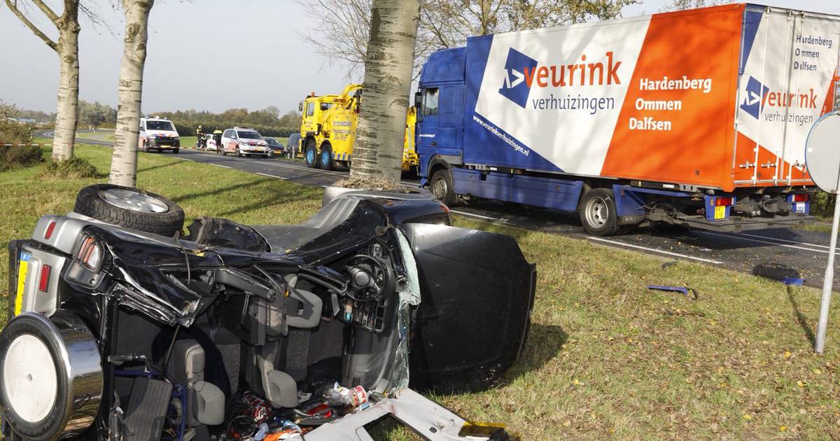 Twee doden bij zwaar ongeluk Elburg.