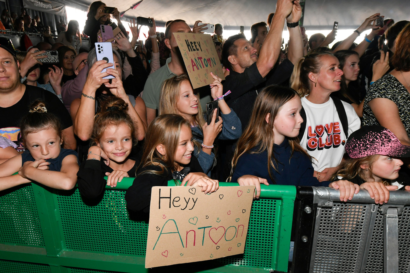 Appelpop2022: Feest met een hoofdletter F (en met heel veel blubber ...