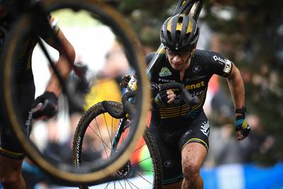 Van der Haar wint voor vijfde keer op rij de Nacht van Woerden