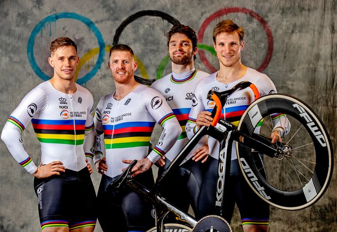 De olympische teamsprinters, met helemaal rechts Jeffrey Hoogland.