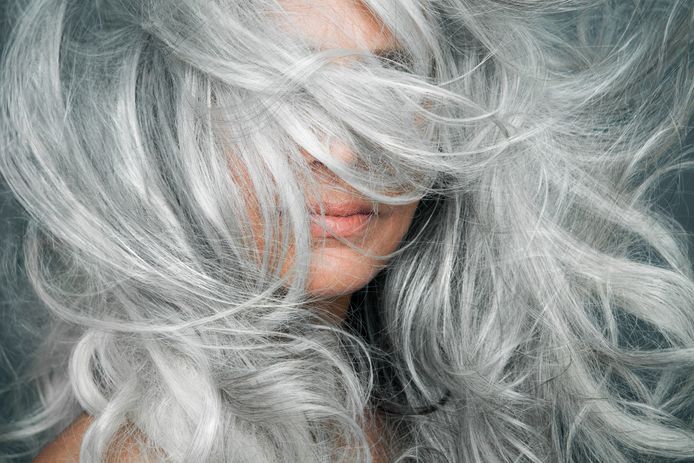 greyhairdontcare: deze vrouwen tonen dat grijze lokken niet Mode & Beauty | hln.be