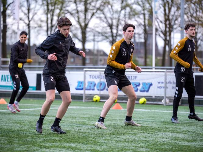 Unitas’30 verliest met nieuwe blessure Jan Bos niet alleen drie punten: ‘Je voelde de verslagenheid in het team’