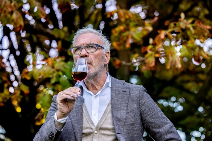 Wijnkenner Harold Hamersma.
