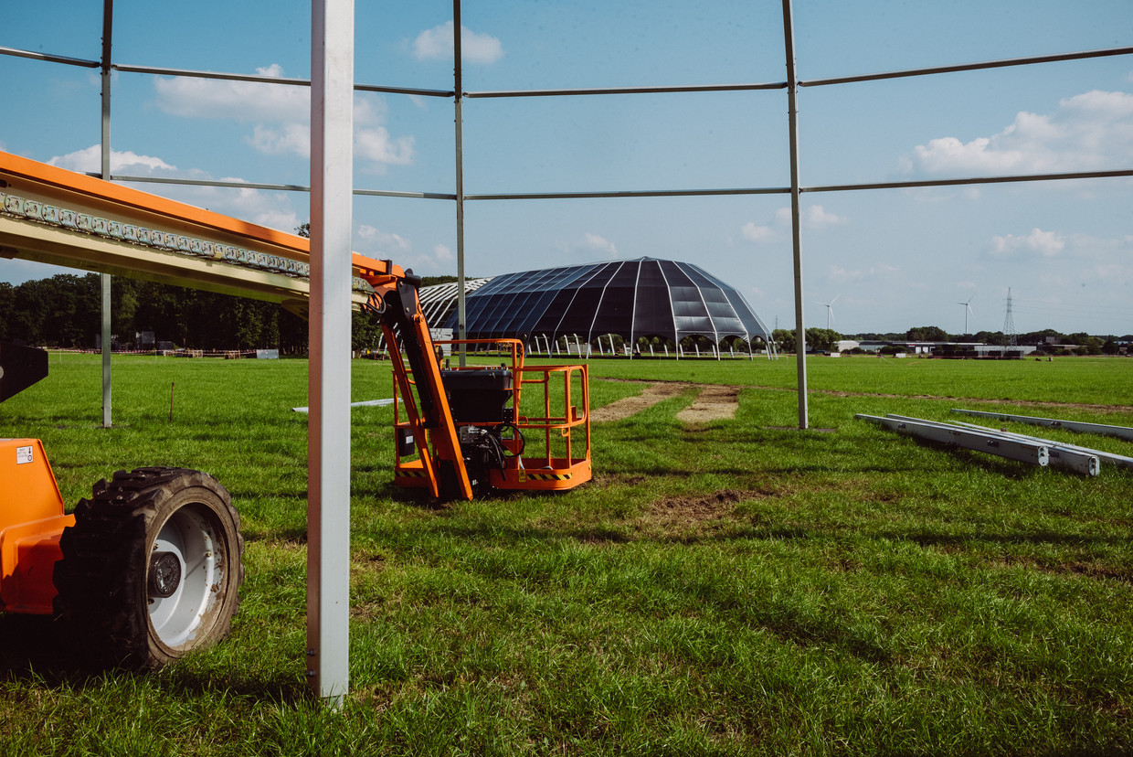 De Pukkelpop-festivalweide in Kiewit ligt er onafgewerkt bij. En dat zal zo blijven. Beeld Wouter Maeckelberghe