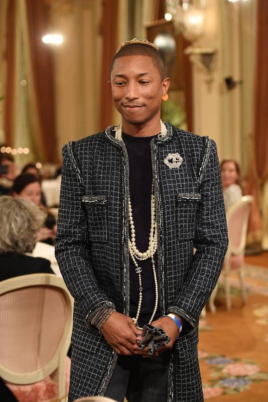 Geurloos eeuw Literatuur Chanel lanceert nieuwe handtas en Pharrell Williams is het gezicht | Mode &  Beauty | hln.be