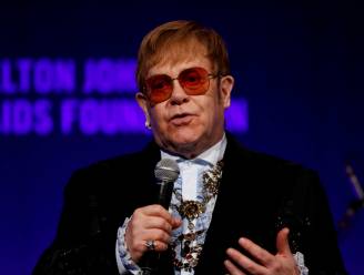 Elton John stelt hervatting van afscheidstournee weer uit