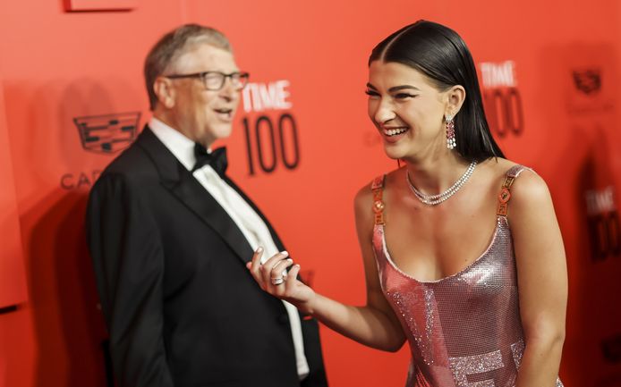 Phoebe vergezelde haar vader eerder deze maand op het Time 100 Gala, het feestje waarop het Amerikaanse tijdschrift de honderd invloedrijkste mensen ter wereld bekendmaakt.
