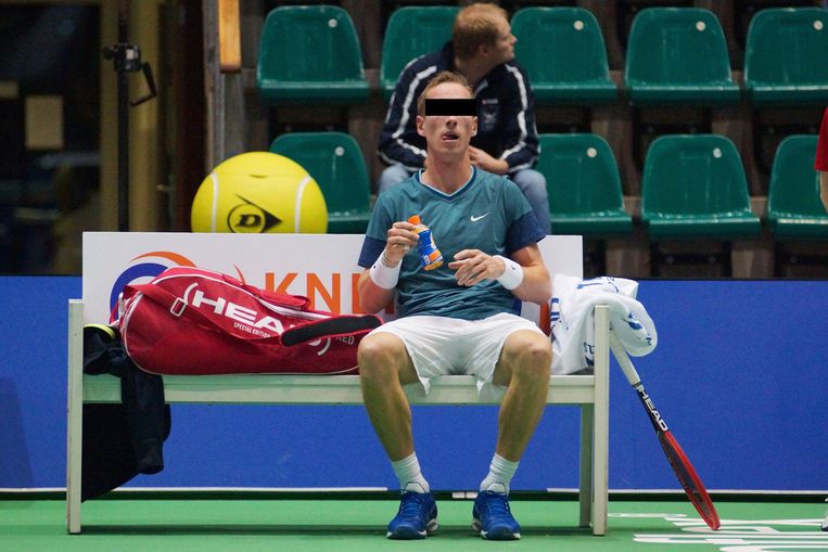 Mark de J. in actie tijdens het NK tennis. Beeld anp
