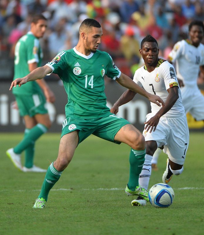 Atsu met Ghana tegen Algerije en Bentaleb op de Africa Cup in 2015.