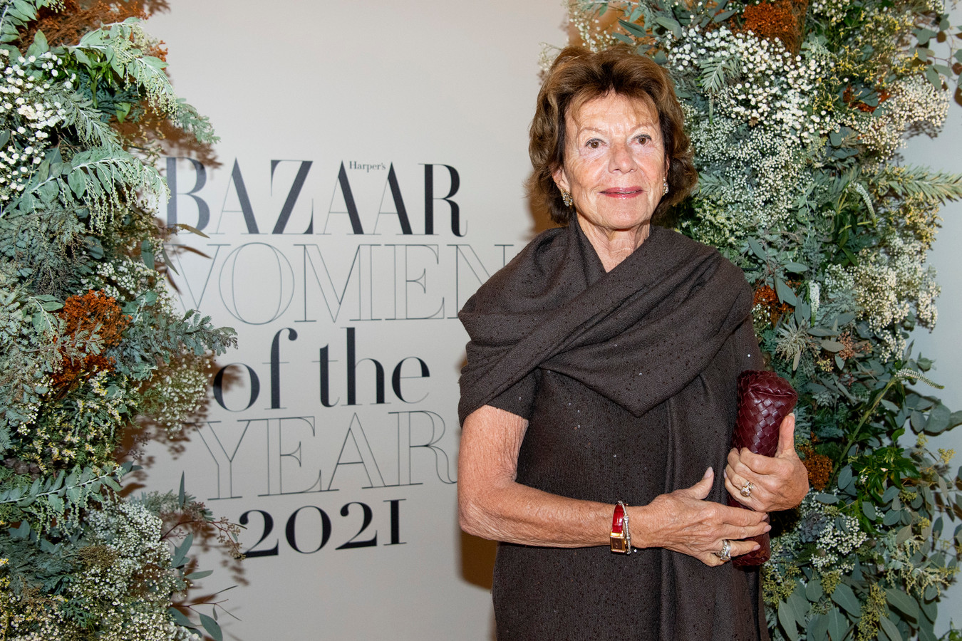 Neelie Kroes aanwezig bij Harper's Bazaar Women of the Year 2021 in de Circle Gallery Amsterdam, november 2021.