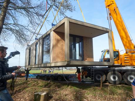 Forum voor Democratie: ‘Stop met kleine huisjes in Peel Dorpen’; Raad Maashorst: ‘Het is een proef’   