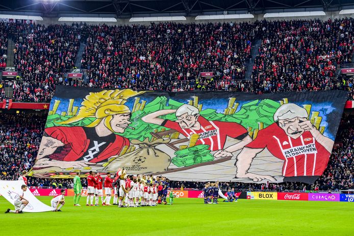 Het gewraakte spandoek.