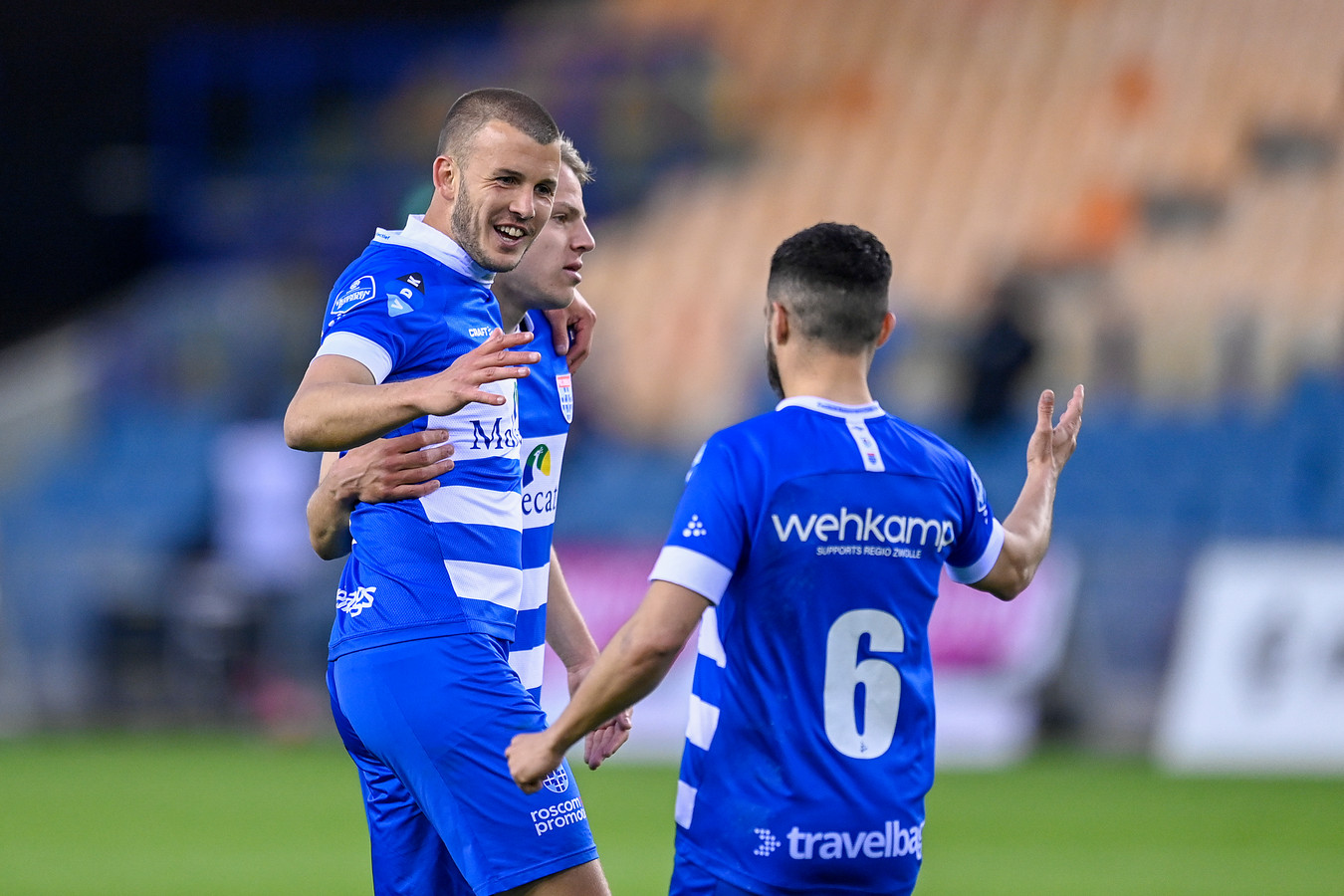 Jesper Drost scoorde in mei nog namens PEC Zwolle tegen Vitesse. Nu trekt de middenvelder het shirt van HHC Hardenberg aan.