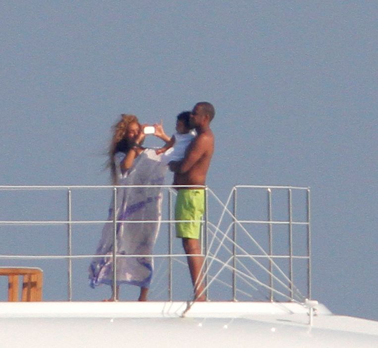 Beyoncé en Jay-Z met dochtertje Blue Ivy Beeld PHOTO_NEWS