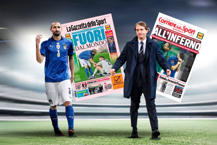 De Italiaanse pers is hard voor de Squadra van Roberto Mancini (rechts).