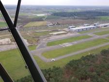 Luchtmacht begeleidt noodlanding Cessna op Breda Airport