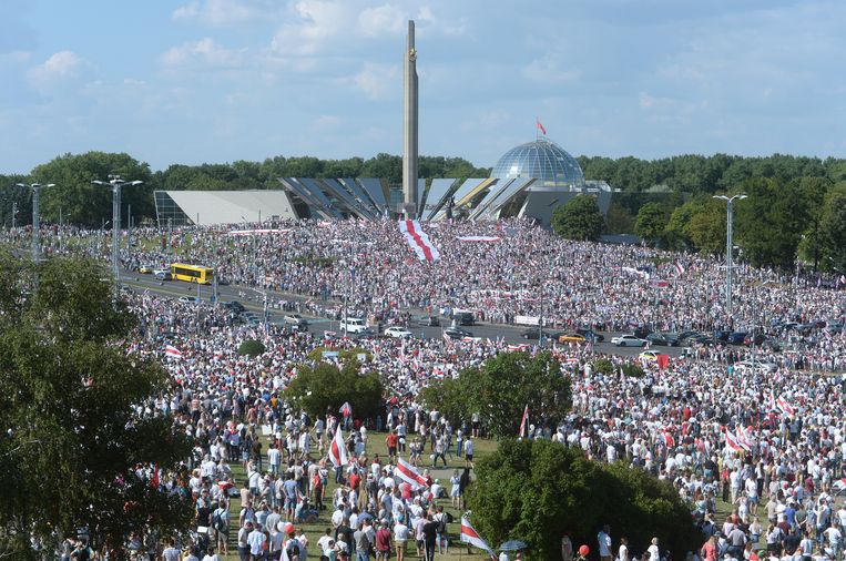 Nell'estate del 2020, il popolo bielorusso si è ribellato contro i risultati delle elezioni presidenziali, che hanno consegnato a Lukashenko un'altra massiccia vittoria.  Alla fine le proteste furono represse in modo sanguinoso.  foto dell'APE