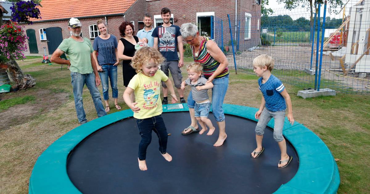 Zomerserie: Bij Van de Ven in Wintelre is vee ingeruild voor veel familie