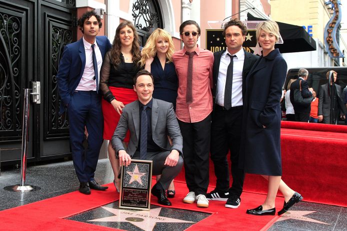 De cast met hun ster op de Walk Of Fame in Hollywood.