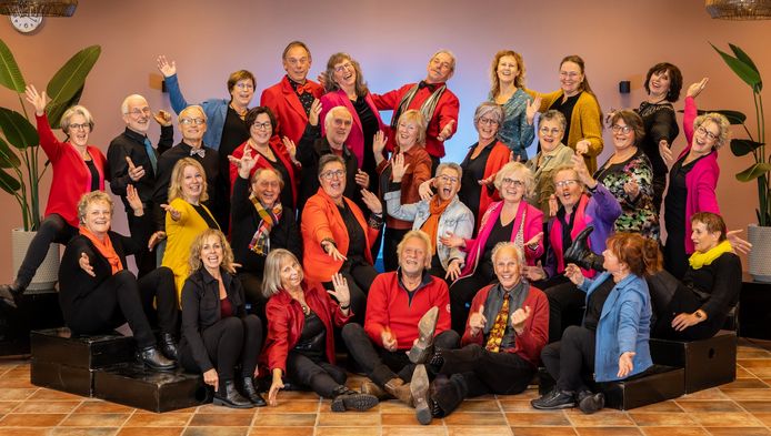 Salland Vocal Pop treedt samen met het Heino's Mannenkoor op in de Nicolaaskerk.