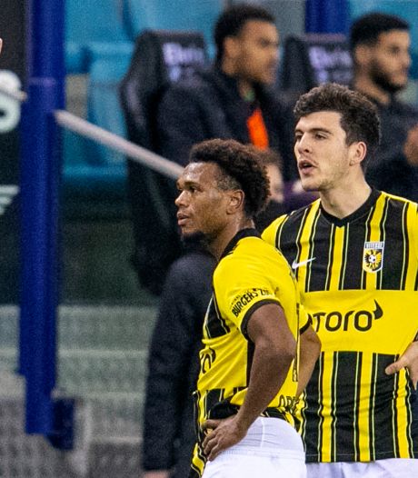 Rode kaart Openda leidt ondergang Vitesse in tegen FC Groningen