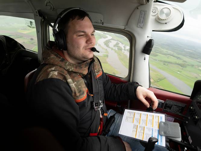 Joost (31) werd piloot in Teuge, maar vliegt straks in Tsjaad: ‘Principe is hetzelfde’
