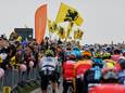 LIVE RONDE VAN VLAANDEREN. Vroege vlucht krijgt eindelijk groen licht, Belgisch kampioen Merlier blikvanger vooraan