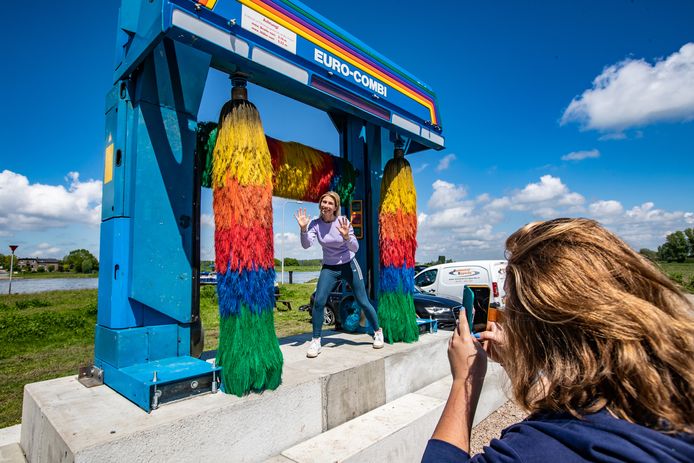 Hoeveel selfies en social-media-foto's worden er komende zomer gemaakt in Wijhe?