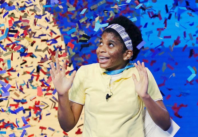 De 14-jarige Zaila Avant-garde is de eerste Afro-Amerikaanse winnaar van de Scripps National Spelling Bee in de Verenigde Staten.