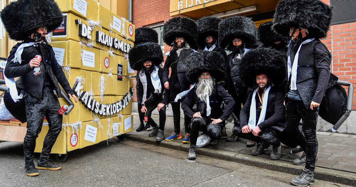 de-eerste-joden-gespot-op-aalst-carnaval-aalst-hln-be