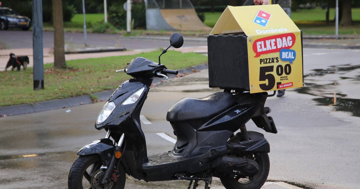 Pizzabezorger naar ziekenhuis door ongeluk in Oirschot.