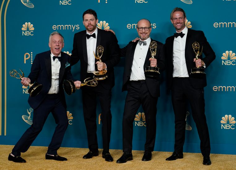 De makers van 'White Lotus': Mike White, David Bernard, Mark Kamine en Nick Hall. Beeld Jae C. Hong/Invision/AP