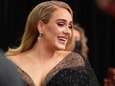 Adele openhartig over slechte gezondheid: “Ze hebben me backstage van de grond moeten rapen”
