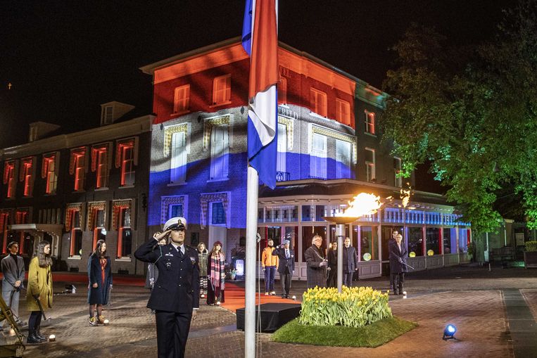 Teruglezen | Bevrijdingsdag afgesloten met 5 meiconcert vanuit Carré