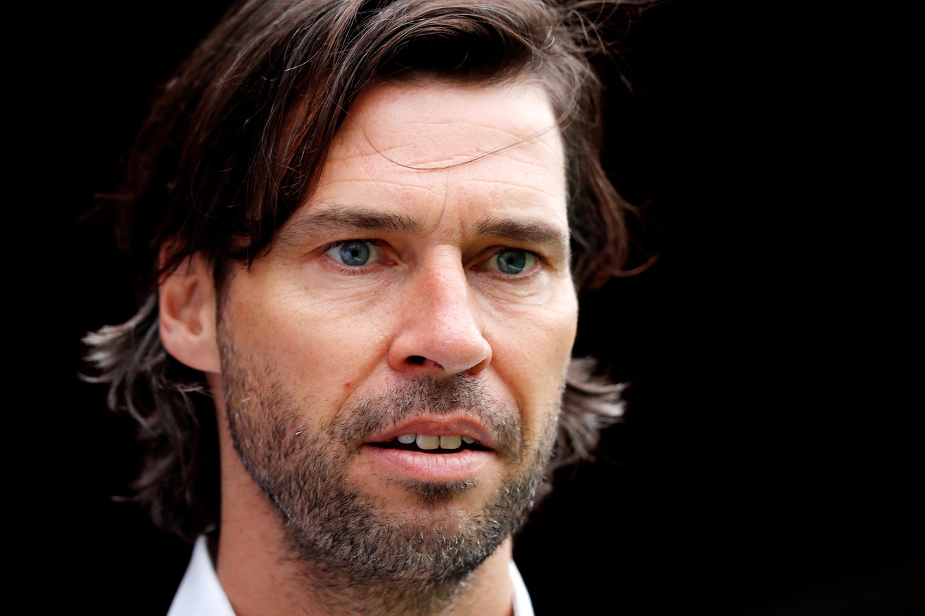 Het zijn drukke weken voor PSV’s technisch manager John de Jong.
