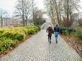 Het meisje werd naar een donkere plek in het Museumpark gebracht.