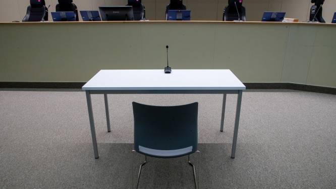 Belgische verdachten aanslagen Parijs verdedigen zich in rechtbank: "Salah opvangen na de schietpartij was een emotionele beslissing, geen rationele”