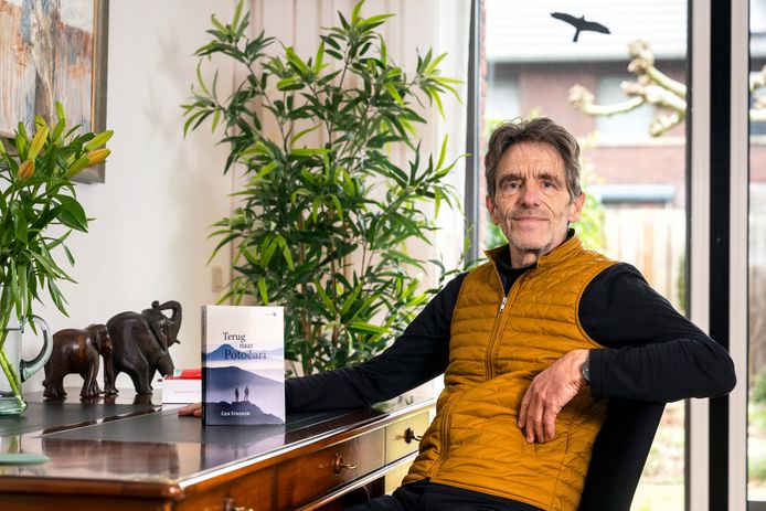 Huissenaar Ger Strijker, auteur van het boek ‘Terug naar Potočari’. ,,Ik heb een merkwaardige ontwikkeling doorgemaakt.”