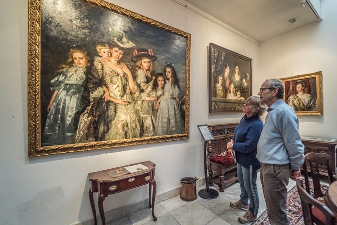 Sommige bezoekers vonden het juist bijzonder om de schilderijen van Schwartze te zien in een historische setting.