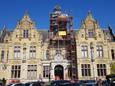 Het gerechtsgebouw in Ieper. Een inbreker die er voor de onderzoeksrechter moest verschijnen, kon ontsnappen. Hij werd echter al snel opnieuw gevat.